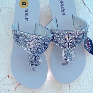 🦋Olivia Miler Sandel NWT size8 🦋